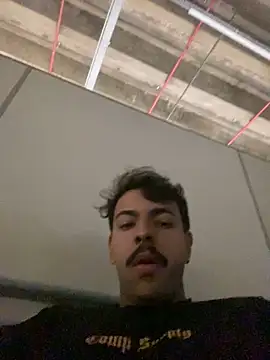 Snapshot of artzin2334 chatting on October 10, 10:53 pm artzin2334 online show from October 10, 10:53 pm