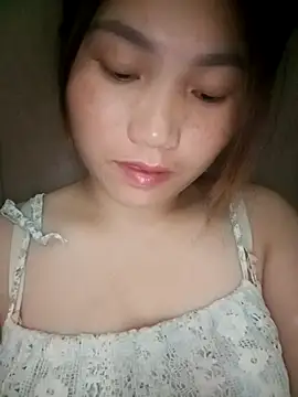 Snapshot of min-xinh chatting on October 1, 4:24 pm min-xinh online show from October 1, 4:24 pm