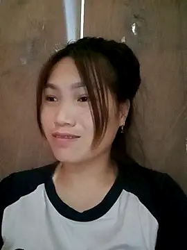 Snapshot of min-xinh chatting on October 10, 4:11 am min-xinh online show from October 10, 4:11 am