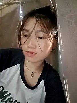 Snapshot of min-xinh chatting on October 16, 9:10 am min-xinh online show from October 16, 9:10 am