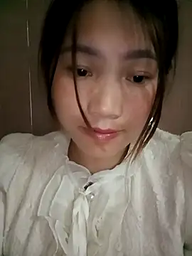 Snapshot of min-xinh chatting on November 18, 5:34 am min-xinh online show from November 18, 5:34 am