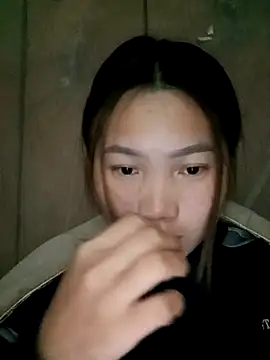 Snapshot of min-xinh chatting on December 1, 3:17 pm min-xinh online show from December 1, 3:17 pm