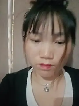 min-xinh online show from May 12, 9:28 am