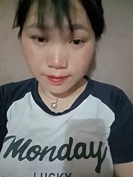 min-xinh online show from May 17, 2:24 pm