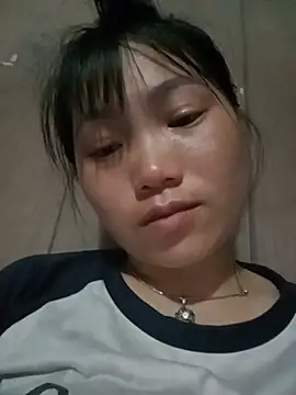 min-xinh online show from May 23, 9:41 pm