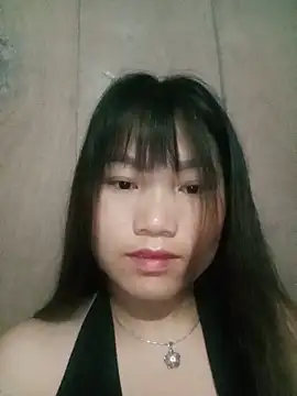 min-xinh online show from June 8, 8:42 pm