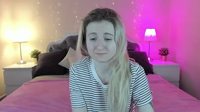 CamillaDreamer online show from February 3, 6:24 pm