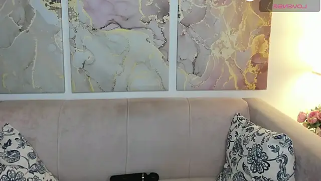 CamillaDreamer online show from May 16, 12:18 am