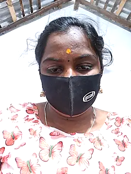 Snapshot of Tamil_Hot_Sindhu chatting on October 7, 8:11 am Tamil Hot Sindhu online show from October 7, 8:11 am