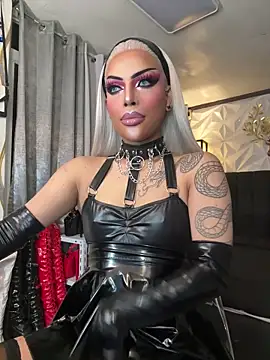 Snapshot of CherryHarper chatting on February 13, 9:38 am CherryHarper online show from February 13, 9:38 am