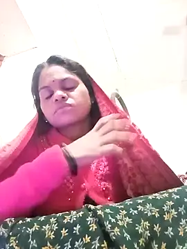 Snapshot of SHMA-77 chatting on November 18, 2:54 pm SHMA-77 online show from November 18, 2:54 pm