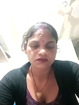 Snapshot of SHMA-77 chatting on February 17, 3:19 pm SHMA-77 online show from February 17, 3:19 pm