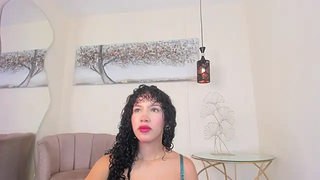 Snapshot of annalise_goerts chatting on October 16, 12:50 pm annalise goerts online show from October 16, 12:50 pm