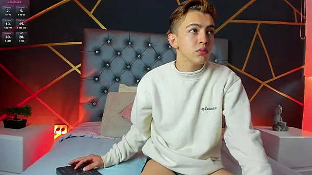 Lian Miller1  online show from October 27, 12:42 pm