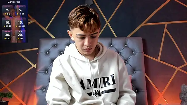 Lian Miller1  online show from November 12, 12:16 pm