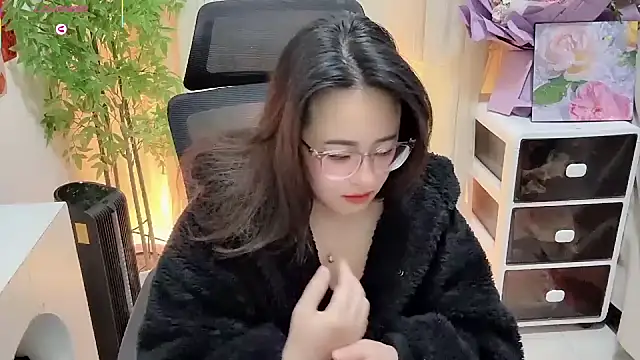 NEWONETO online show from February 7, 7:50 pm