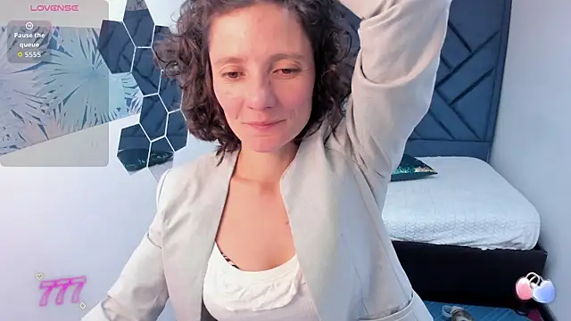 Valery More   online show from June 17, 1:12 pm