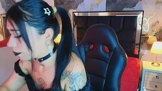 Snapshot of SusanVilla chatting on June 26, 8:24 pm SusanVilla online show from June 26, 8:24 pm