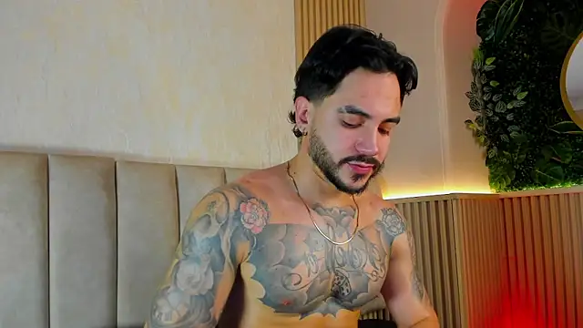 Snapshot of Dante_Dimarco chatting on November 22, 9:03 pm Dante Dimarco online show from November 22, 9:03 pm