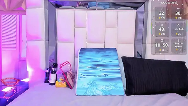 violet milleer online show from March 17, 7:28 pm