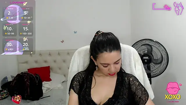 Snapshot of astrolover_ chatting on November 9, 4:22 am astrolover online show from November 9, 4:22 am