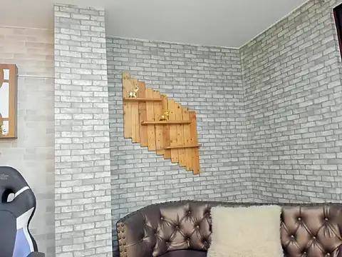 Alisonn Doll online show from November 5, 12:05 pm