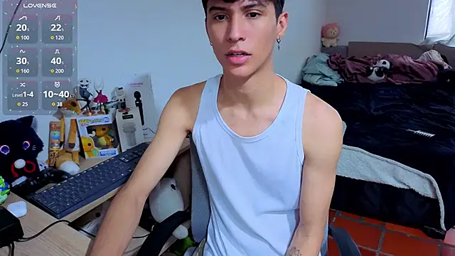 TwoBoys4Cum online show from November 21, 9:35 pm