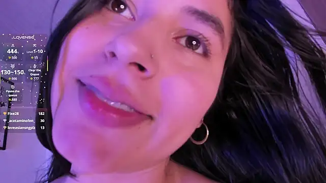 Snapshot of violet_blaze chatting on November 30, 6:34 pm violet blaze online show from November 30, 6:34 pm