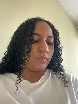 Snapshot of jesicamonroe44 chatting on October 17, 12:52 pm jesicamonroe44 online show from October 17, 12:52 pm