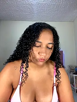 Snapshot of jesicamonroe44 chatting on October 30, 1:01 pm jesicamonroe44 online show from October 30, 1:01 pm