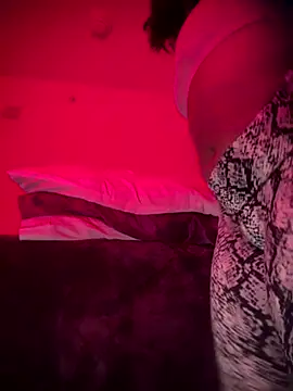 bellacagyal online show from December 20, 3:02 am