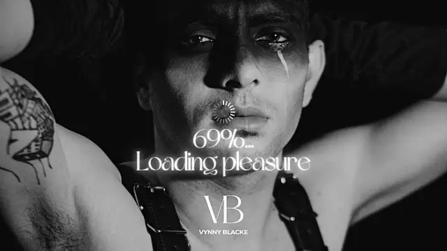 Snapshot of VynnyBlacke_ chatting on October 22, 8:30 pm VynnyBlacke online show from October 22, 8:30 pm