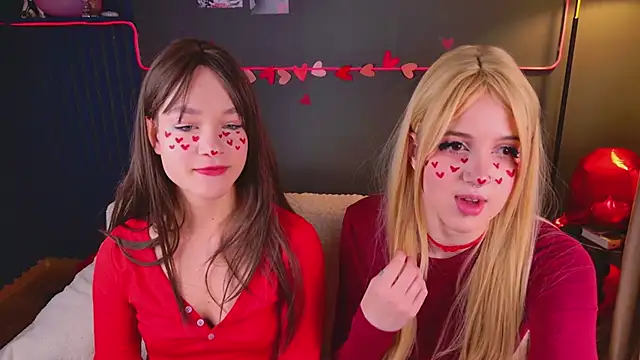 luna son online show from February 14, 6:59 pm