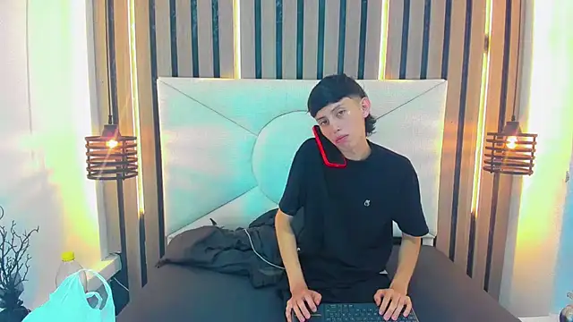Snapshot of thaigo_twink38 chatting on April 17, 4:26 am thaigo twink38 online show from April 17, 4:26 am