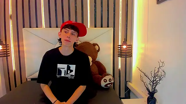 Snapshot of thaigo_twink38 chatting on June 22, 4:42 am thaigo twink38 online show from June 22, 4:42 am