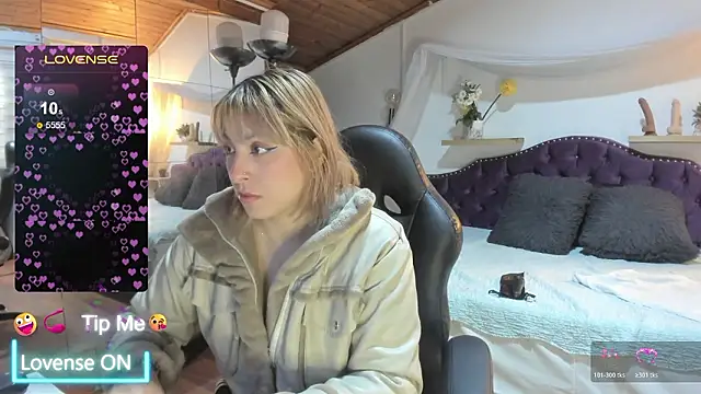 sophialyh 1 online show from February 12, 12:55 pm