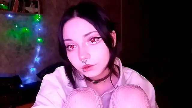 Beeping Creature online show from October 20, 6:08 pm