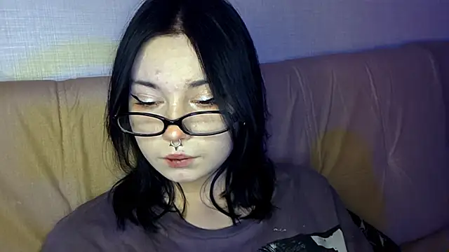 Beeping Creature online show from March 13, 2:34 pm