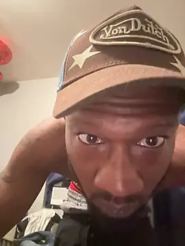Brooklynboi478 online show from May 3, 5:46 am