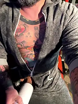 marcotatuatooo online show from January 9, 2:42 pm