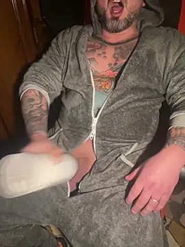 marcotatuatooo online show from January 15, 9:40 pm