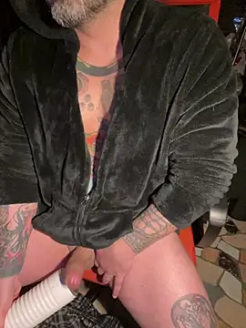 marcotatuatooo online show from January 17, 6:29 am