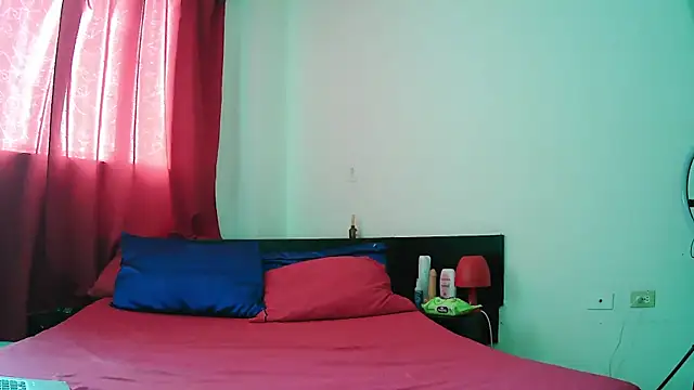 MissAsly online show from December 4, 4:16 pm