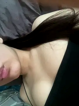 Snapshot of Beautiful661 chatting on November 22, 7:07 am Beautiful661 online show from November 22, 7:07 am