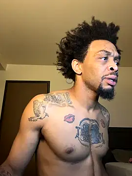 Snapshot of thefreakscomeoutatnight chatting on November 2, 10:17 am thefreakscomeoutatnight online show from November 2, 10:17 am