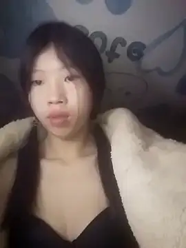 Snapshot of Khanhu_xx chatting on November 24, 10:20 pm Khanhu xx online show from November 24, 10:20 pm