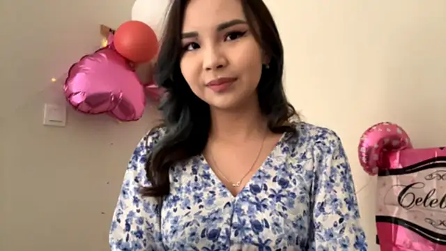 CarollFalick online show from October 11, 11:03 pm