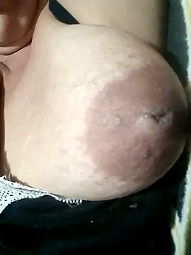 Hotmommax online show from October 22, 7:24 pm