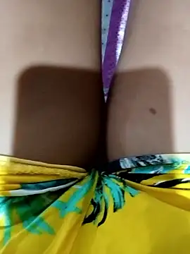 Hotmommax online show from January 15, 8:30 am