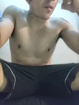 Snapshot of Tucloroformosexxx chatting on May 27, 12:35 pm Tucloroformosexxx online show from May 27, 12:35 pm